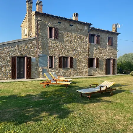 Estro -15 Minuti Da Fano E Urbino Appartamento